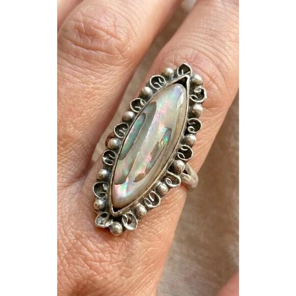 Vintage Mexican Sterling Silver Marquise Inlay Abalone Shell RING Size 6 - Picture 3 of 5